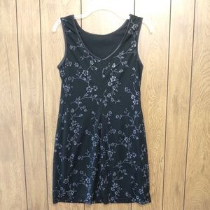 City Triangles Black Silver Flowers Medium Dress